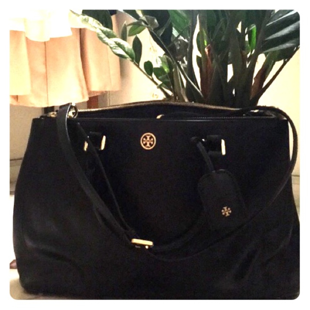 Tory Burch Large Robinson Bag w Detachable Strap